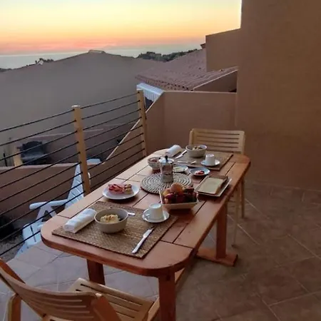 Casa Di Maia, Piscina, Posto Auto E Giardino *
