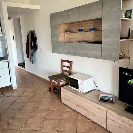 Prázdninový dům Casa Di Maia, Piscina, Posto Auto E Giardino