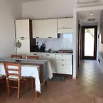 Casa Di Maia, Piscina, Posto Auto E Giardino Ferienhaus Costa Paradiso