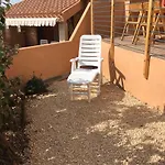 Casa Di Maia, Piscina, Posto Auto E Giardino
