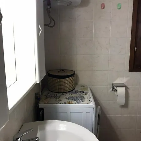 Casa Di Maia, Piscina, Posto Auto E Giardino *