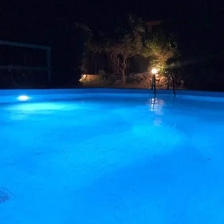 Casa Di Maia, Piscina, Posto Auto E Giardino *