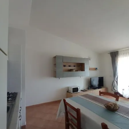 Casa Di Maia, Piscina, Posto Auto E Giardino