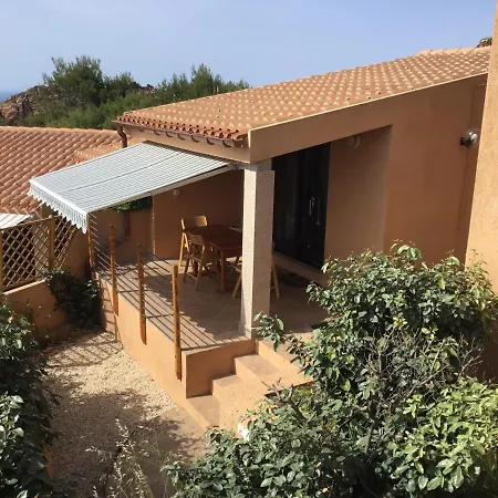 Casa Di Maia, Piscina, Posto Auto E Giardino בית נופש *