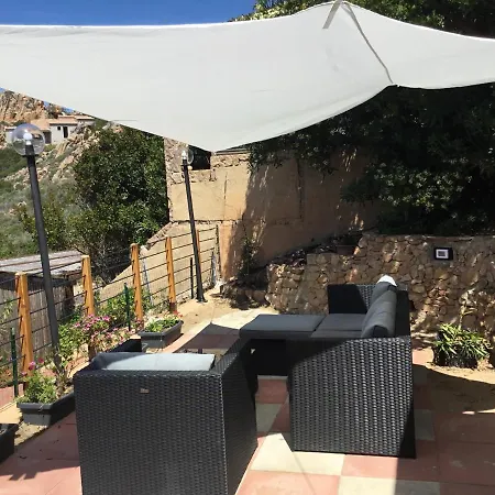 Casa Di Maia, Piscina, Posto Auto E Giardino Holiday home Costa Paradiso
